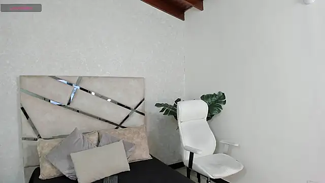 mike belle online show from January 2025 10:01:01 PM