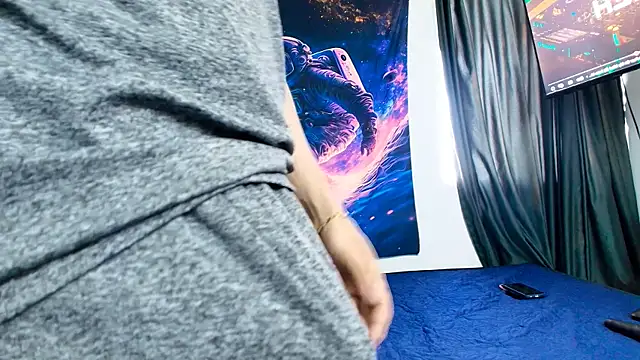 HotCouple 697 online show from January 2025 06:43:01 PM