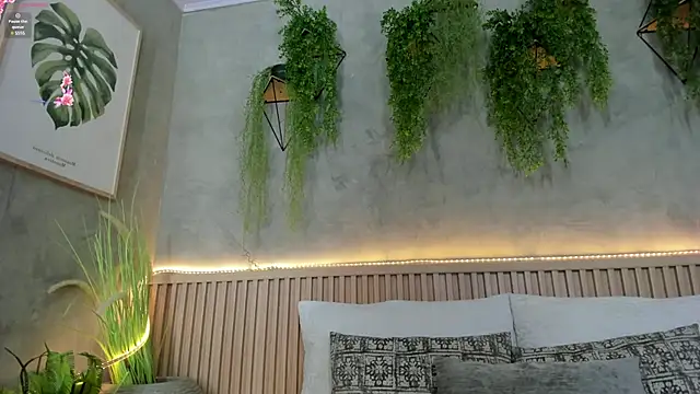 Lana Lann online show from February 2025 11:57:02 AM