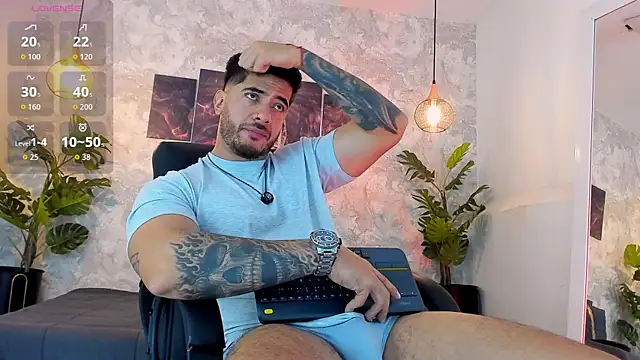 Snapshot of Nate_franco chatting on July 2026 05:32:01 AM Nate franco online show from July 2026 05:32:01 AM