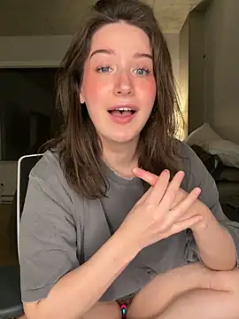 nerdynina online show from November 2025 12:38:02 AM