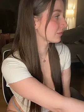 nerdynina online show from April 2026 12:23:01 AM