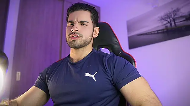 Snapshot of Rick__Smith153 chatting on January 2025 04:06:02 AM Rick Smith153 online show from January 2025 04:06:02 AM