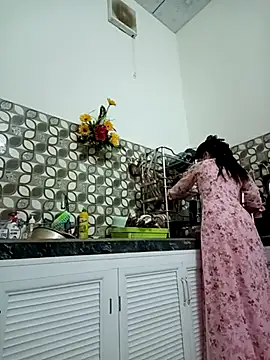    Erin    online show from March 2025 02:57:01 PM