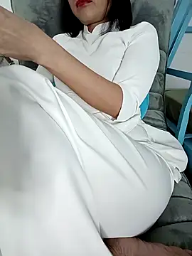    Erin    online show from September 2025 03:12:01 PM