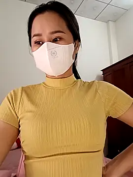    Erin    online show from February 2026 02:18:02 AM