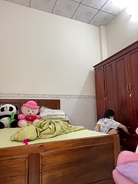    Erin    online show from April 2026 01:51:01 AM