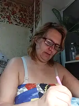 Forest-Lady online show from November 2025 02:28:01 PM