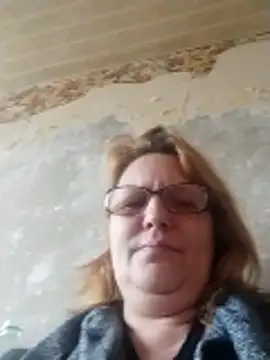 Forest-Lady online show from April 2026 01:19:01 PM