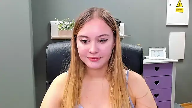 kitty valeria online show from February 2025 05:48:01 PM