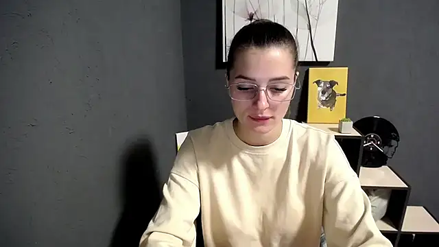 lady olivia  online show from September 2025 02:10:01 PM