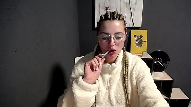 lady olivia  online show from October 2025 02:52:02 PM