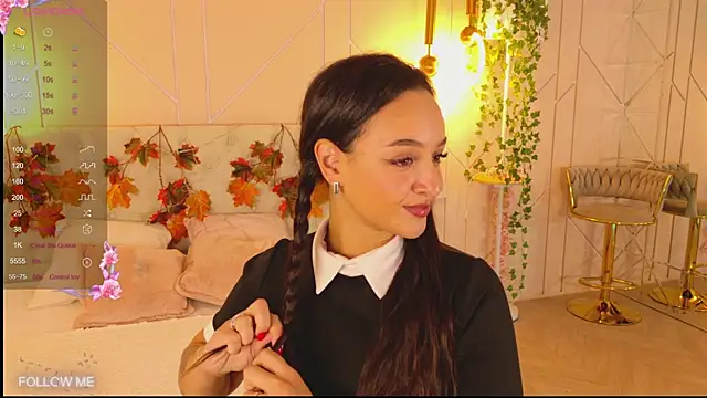 Lolly Neal online show from October 2025 04:57:02 AM