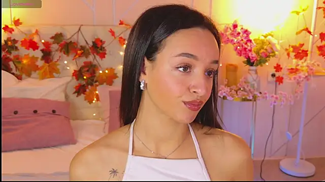 Lolly Neal online show from November 2025 04:55:02 AM