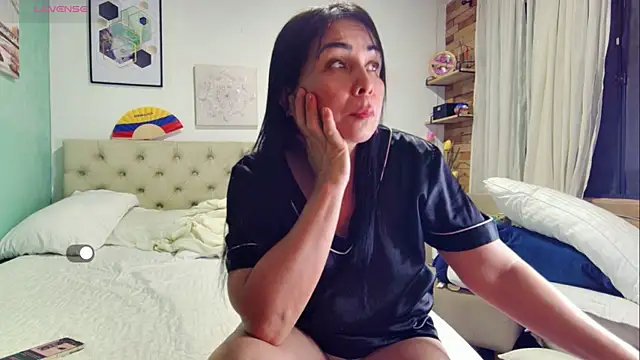 Snapshot of yanella_fire chatting on July 2026 05:00:01 AM yanella fire online show from July 2026 05:00:01 AM