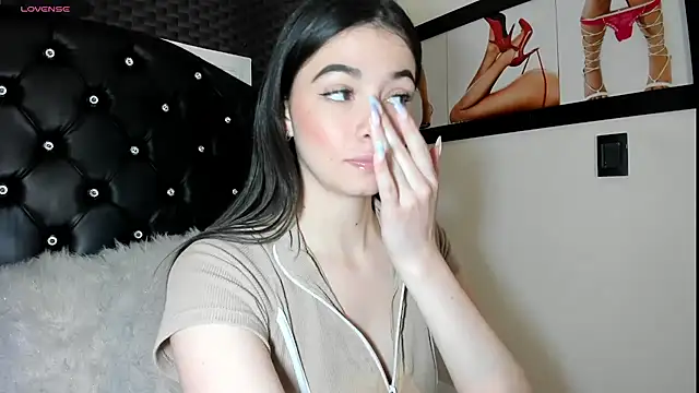 diana queen  online show from November 2025 09:15:02 PM