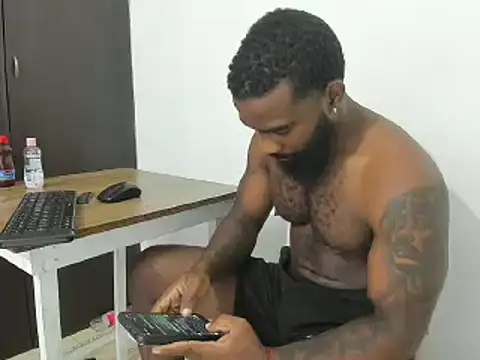 Snapshot of Freedom_24 chatting on January 2025 12:07:01 AM Freedom 24 online show from January 2025 12:07:01 AM