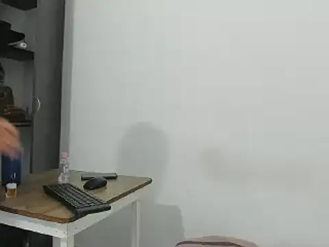 Snapshot of Freedom_24 chatting on February 2025 04:59:01 PM Freedom 24 online show from February 2025 04:59:01 PM