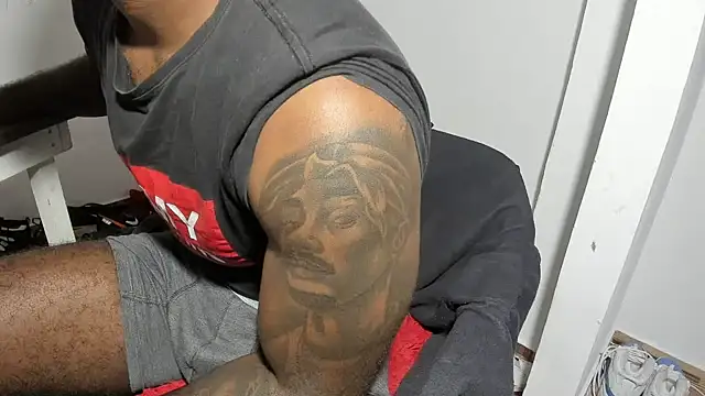 Snapshot of Freedom_24 chatting on September 2025 11:19:02 PM Freedom 24 online show from September 2025 11:19:02 PM