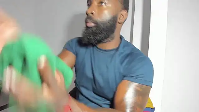 Snapshot of Freedom_24 chatting on November 2025 11:26:02 PM Freedom 24 online show from November 2025 11:26:02 PM