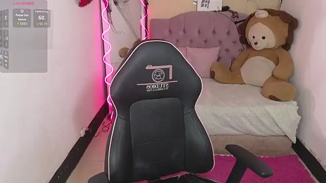 Chiara tay online show from November 2025 03:07:01 AM