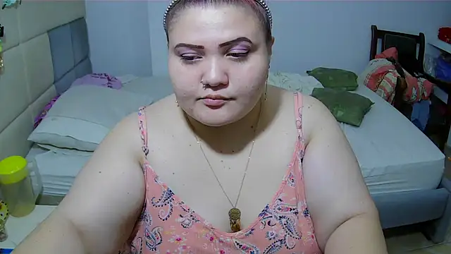Snapshot of Jones_alexia chatting on June 2026 03:45:01 AM Jones alexia online show from June 2026 03:45:01 AM