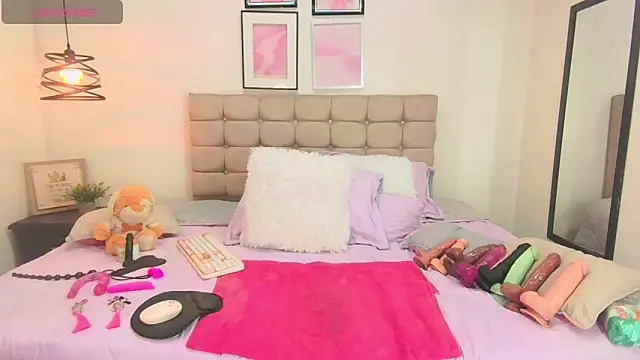 Snapshot of noa__01 chatting on April 2026 01:49:01 PM noa 01 online show from April 2026 01:49:01 PM