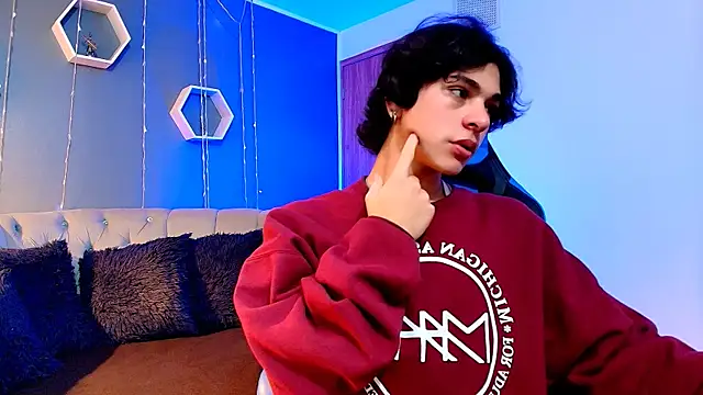 Luke Howland online show from January 2025 08:14:01 PM