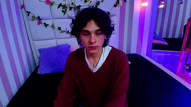 Luke Howland online show from January 2025 12:07:01 AM