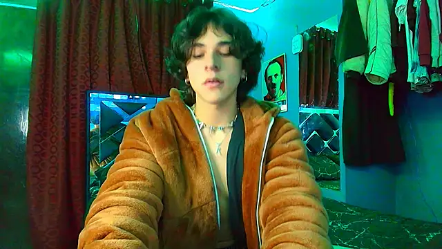 Luke Howland online show from March 2025 10:05:01 PM