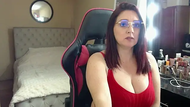 Carol Scottt online show from June 2026 06:10:02 PM