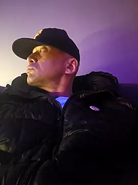 McdyllanXX online show from March 2025 09:43:02 PM