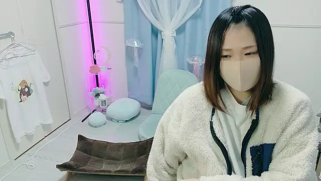 Snapshot of MEI--55 chatting on November 2025 09:08:02 AM MEI--55 online show from November 2025 09:08:02 AM