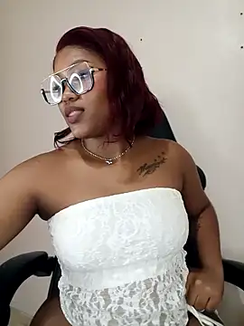 Snapshot of charmainexxx chatting on March 2026 01:12:02 AM charmainexxx online show from March 2026 01:12:02 AM