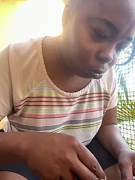 JCCaramelbarbie1 online show from September 2025 01:00:01 PM