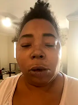 JCCaramelbarbie1 online show from October 2025 04:18:01 PM