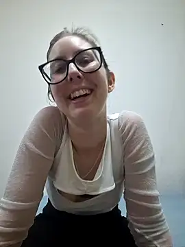 Snapshot of Sarah459 chatting on December 2024 06:28:01 PM Sarah459 online show from December 2024 06:28:01 PM