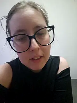 Sarah459 online show from June 2026 12:30:01 AM