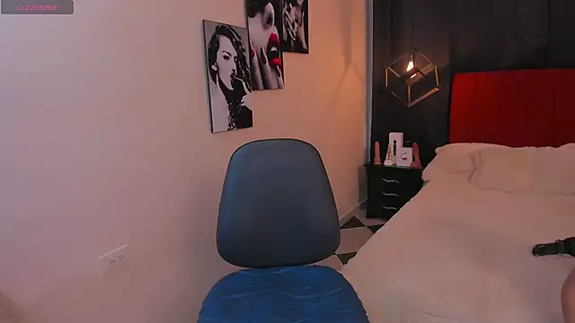 Megan Do Santos online show from February 2025 08:21:01 PM