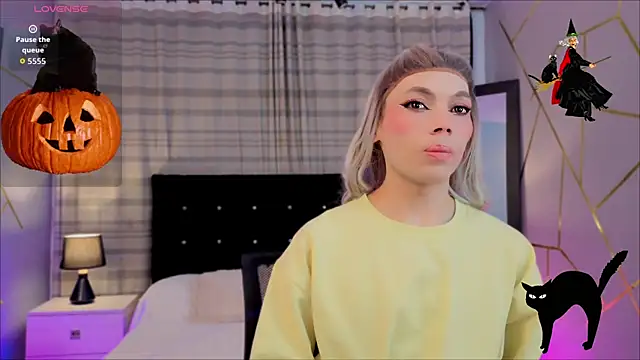 Megan Do Santos online show from October 2025 03:29:01 PM