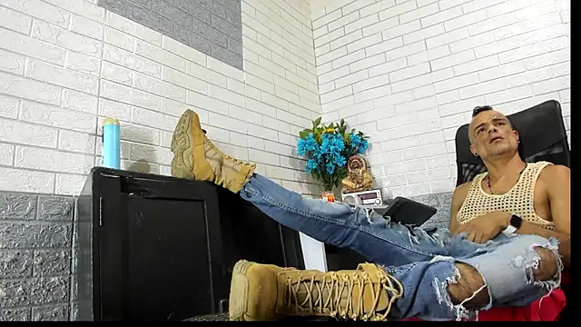 GeorgeZarrate online show from June 2026 07:36:02 PM