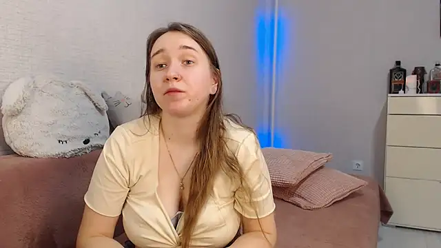 lovely hayley online show from January 2025 08:43:02 PM