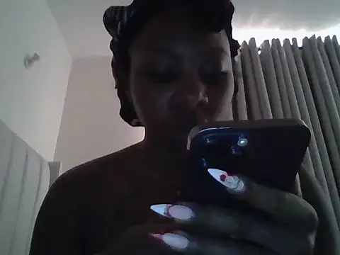 Queen loveer online show from February 2026 11:39:02 AM