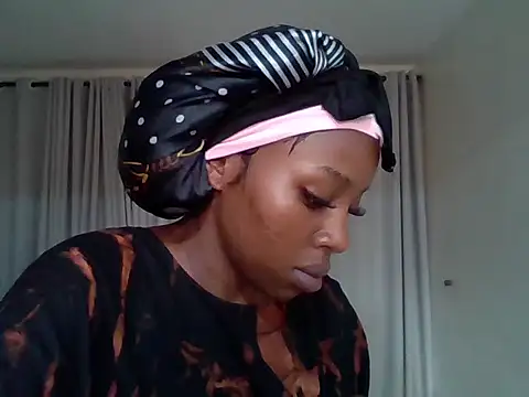 Queen loveer online show from May 2026 10:23:02 AM