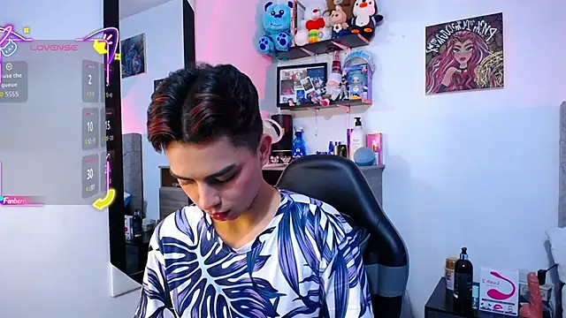 OwenBluee online show from February 2026 06:40:02 AM