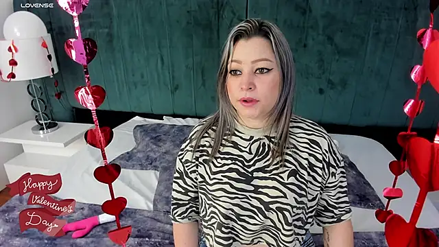 PandoraB  online show from February 2025 11:23:02 AM