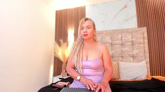 AnastasiaTaylor  online show from September 2025 03:22:01 AM