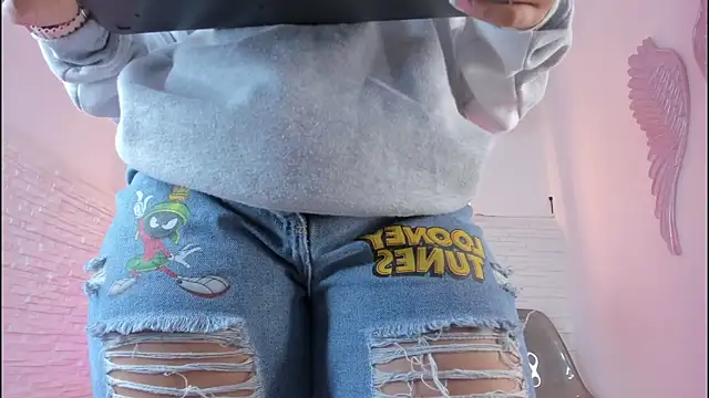 mia six66 online show from January 2025 11:34:01 AM