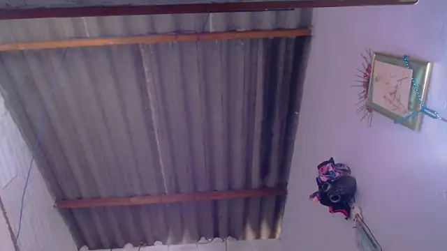 Zafiro subversiva online show from December 2025 03:30:01 PM