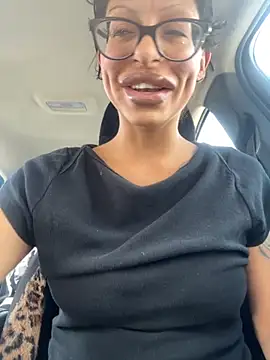 myloveforyouu online show from September 2025 04:30:01 PM